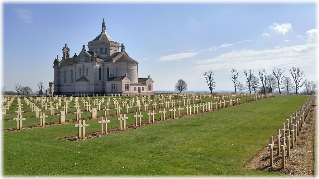 notre.dame.de.lorette.memorial in pas de calais, northern … Flickr