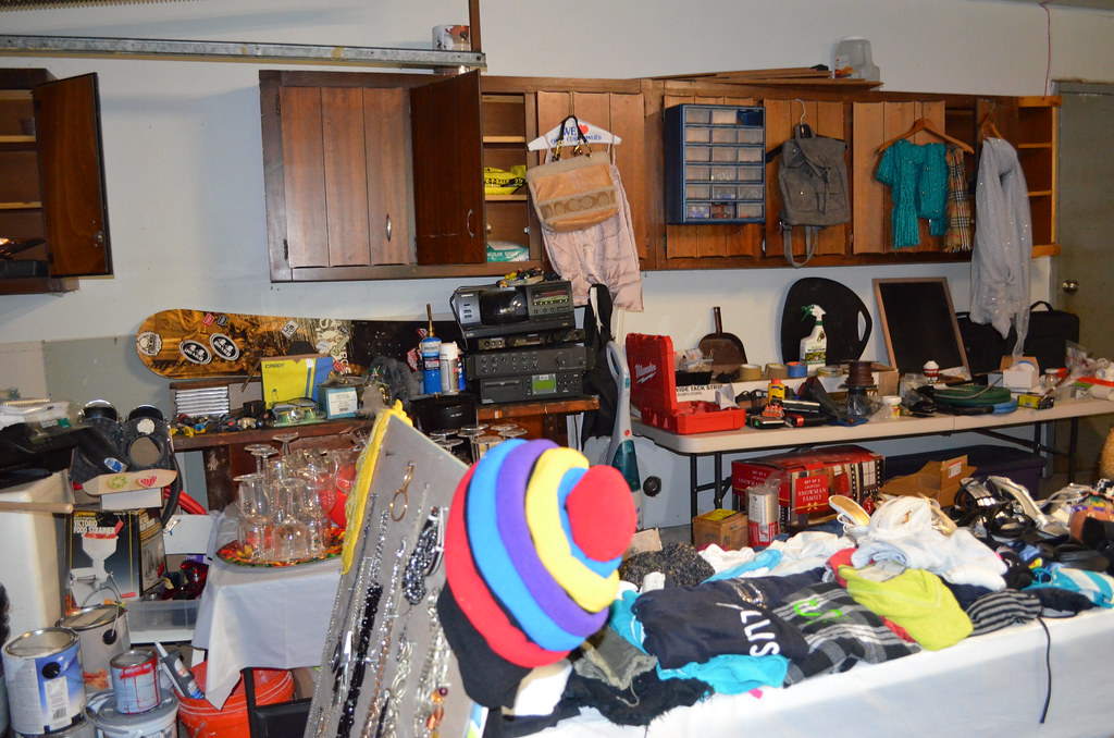 Melville 10/28/17 Garage Sale Flickr