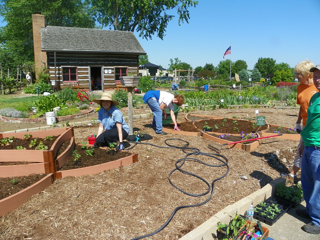 2017 Southwest Indiana Master Gardener Demonstration Gardens