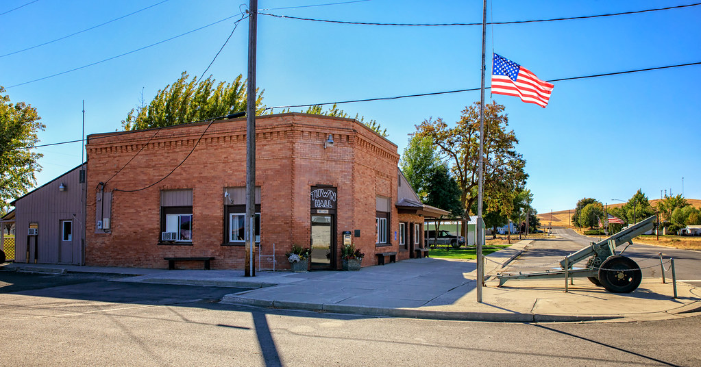 Small Town America The town of Creston has a population of… Flickr