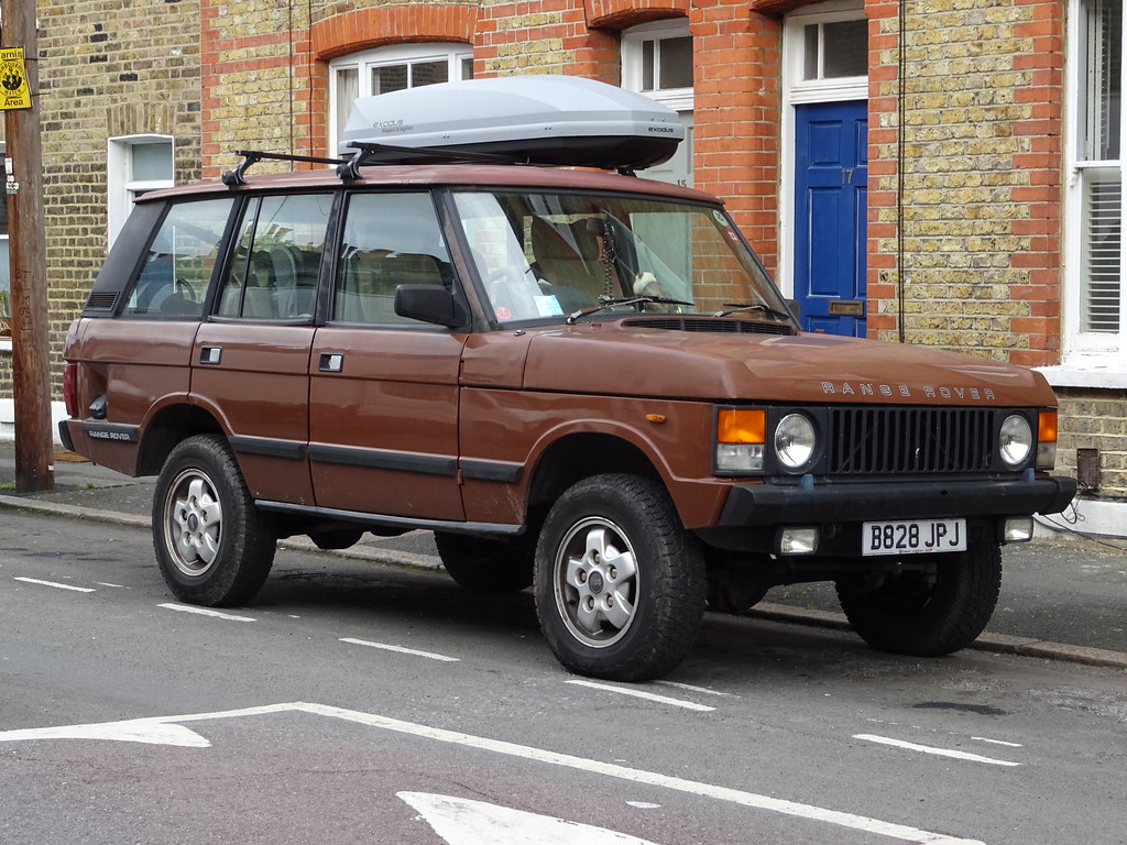 1984 Range Rover Surrey registered. Neil Potter Flickr