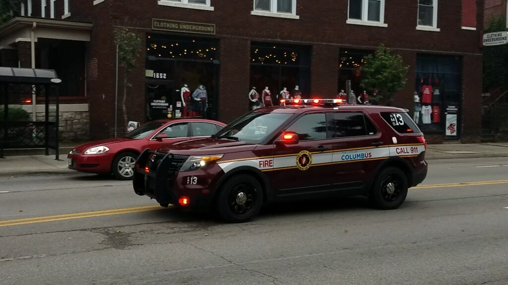 EMS 13 Columbus, Ohio Division of Fire EMS 13 transporting… Flickr