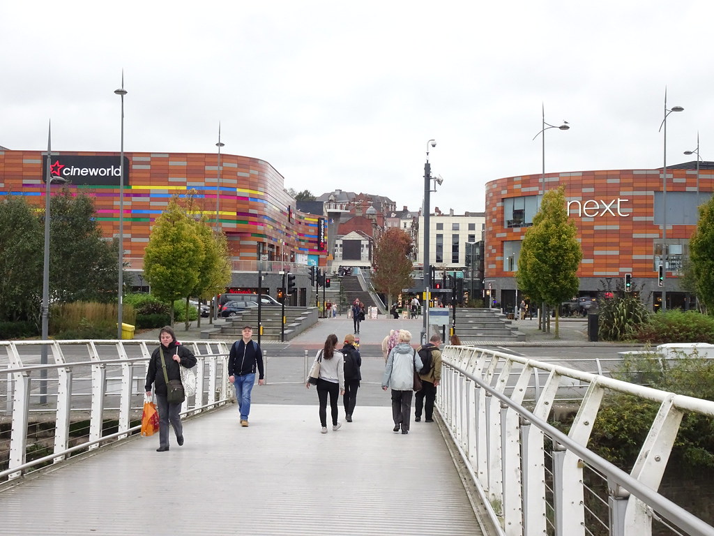 Friars Walk, Kingsway, Newport 13 October 2017 Walking ove… Flickr