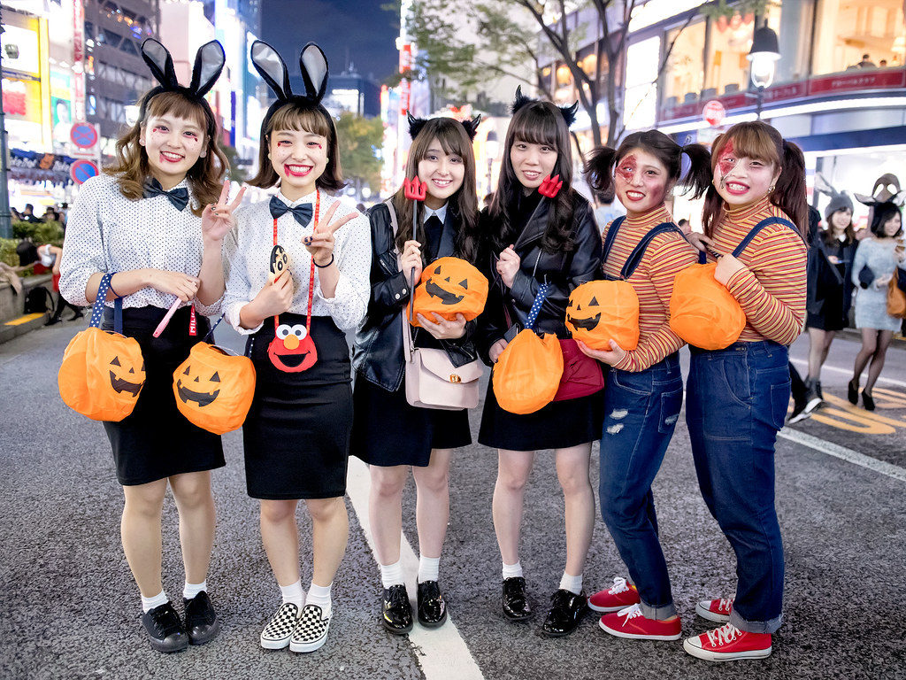 Japanese Halloween Costumes a photo on Flickriver