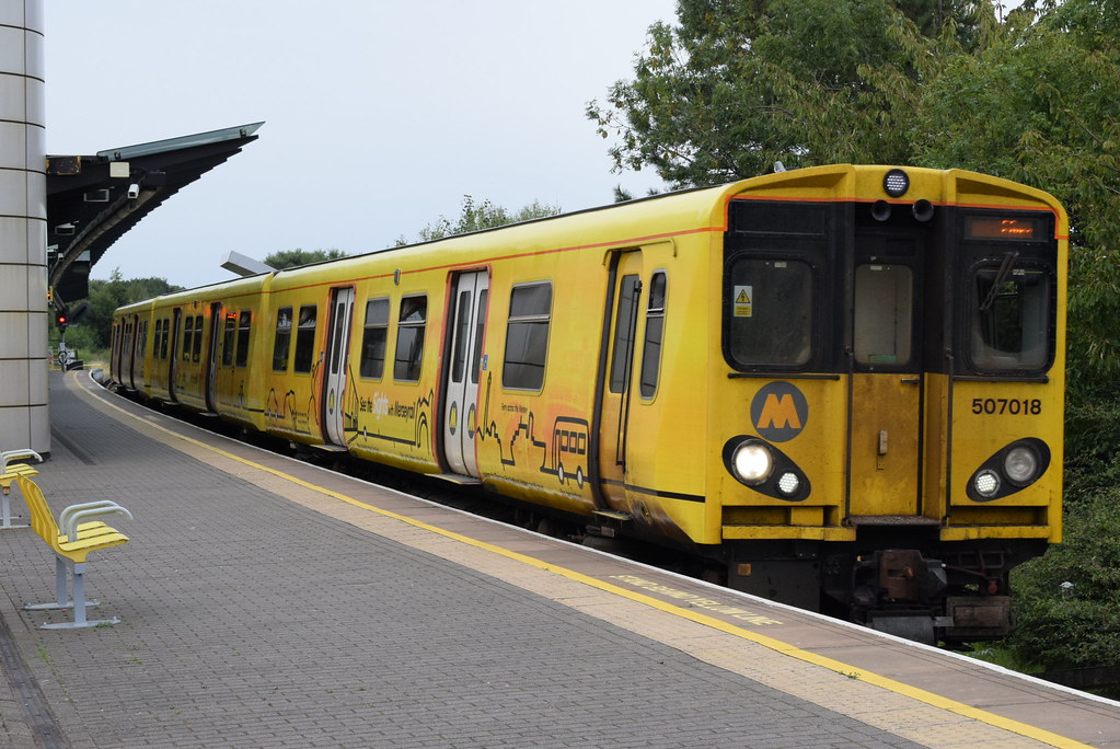 ME 507018 Sandhills train station Merseyrail Electrics C… Flickr
