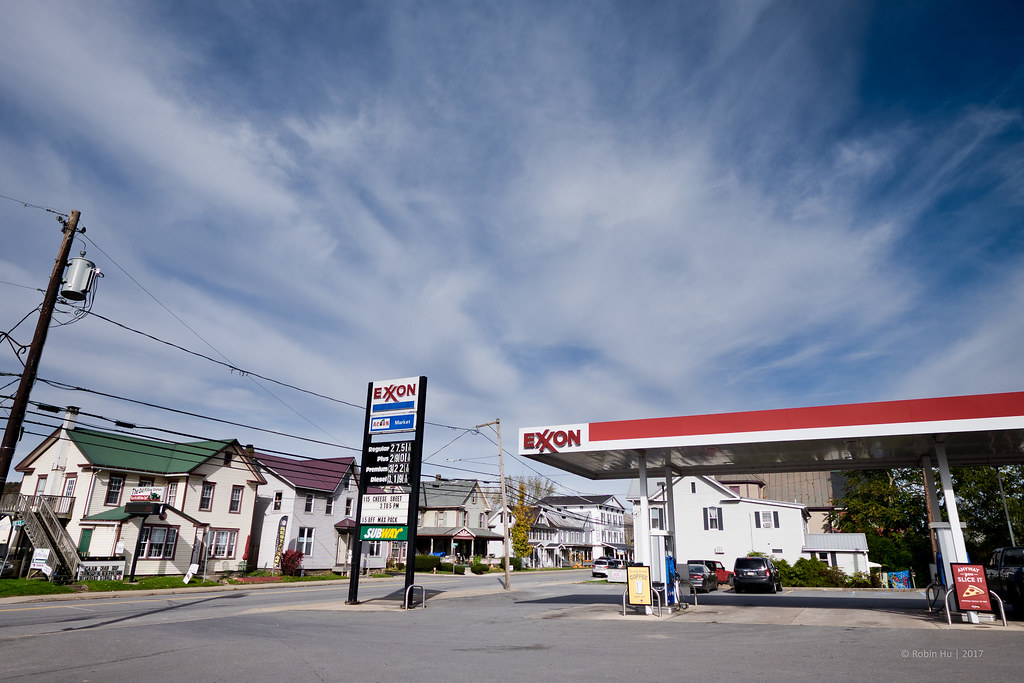 Exxon Gas Station Benton PA Photographed at an Exxon gas… Flickr