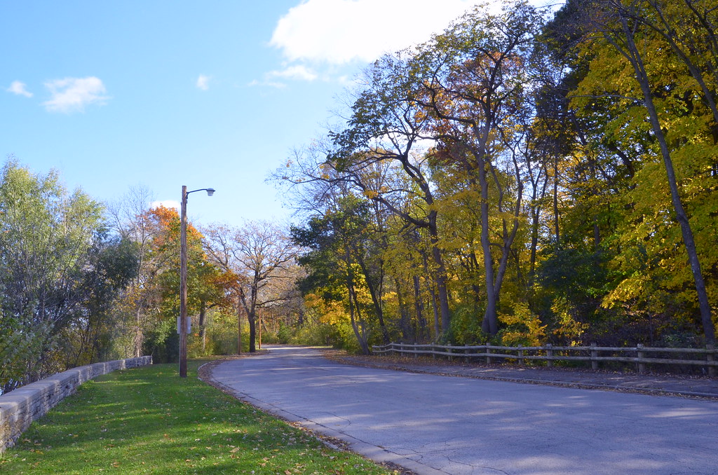 Autumn In Wisconsin along Honey Creek Parkway, Milwaukee Laurette