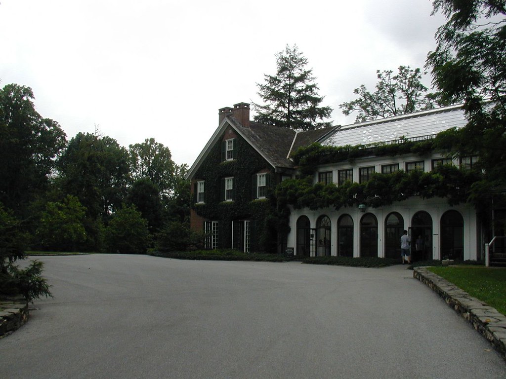DuPont House at Longwood Gardens Outside the DuPont house … Flickr