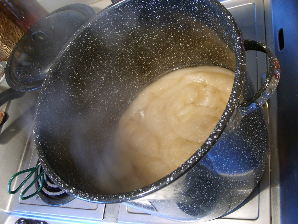 boiling wool who doesn't love the warm, wet smell of sheep… Flickr
