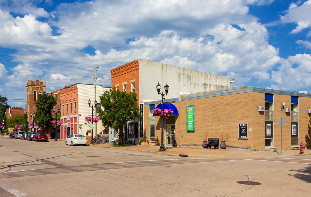 Grand Avenue Eau Claire, Wisconsin Brandon Bartoszek Flickr