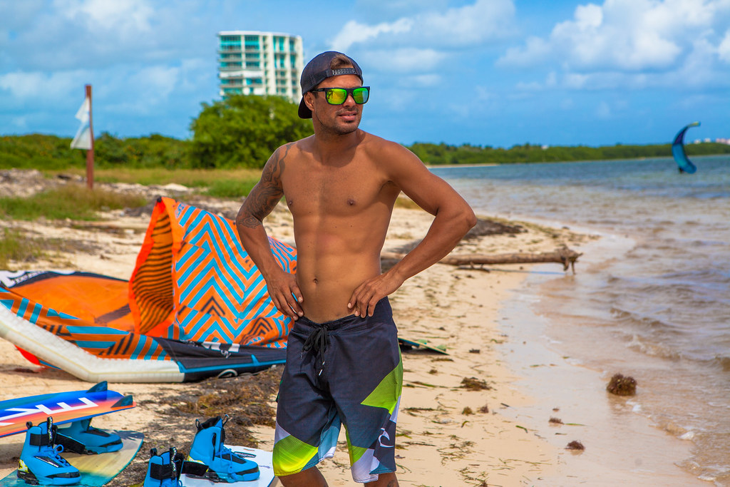 Kitesurfing Cancun Punta Nizuc, Cancun, Mexico Kiteholic Sports Flickr