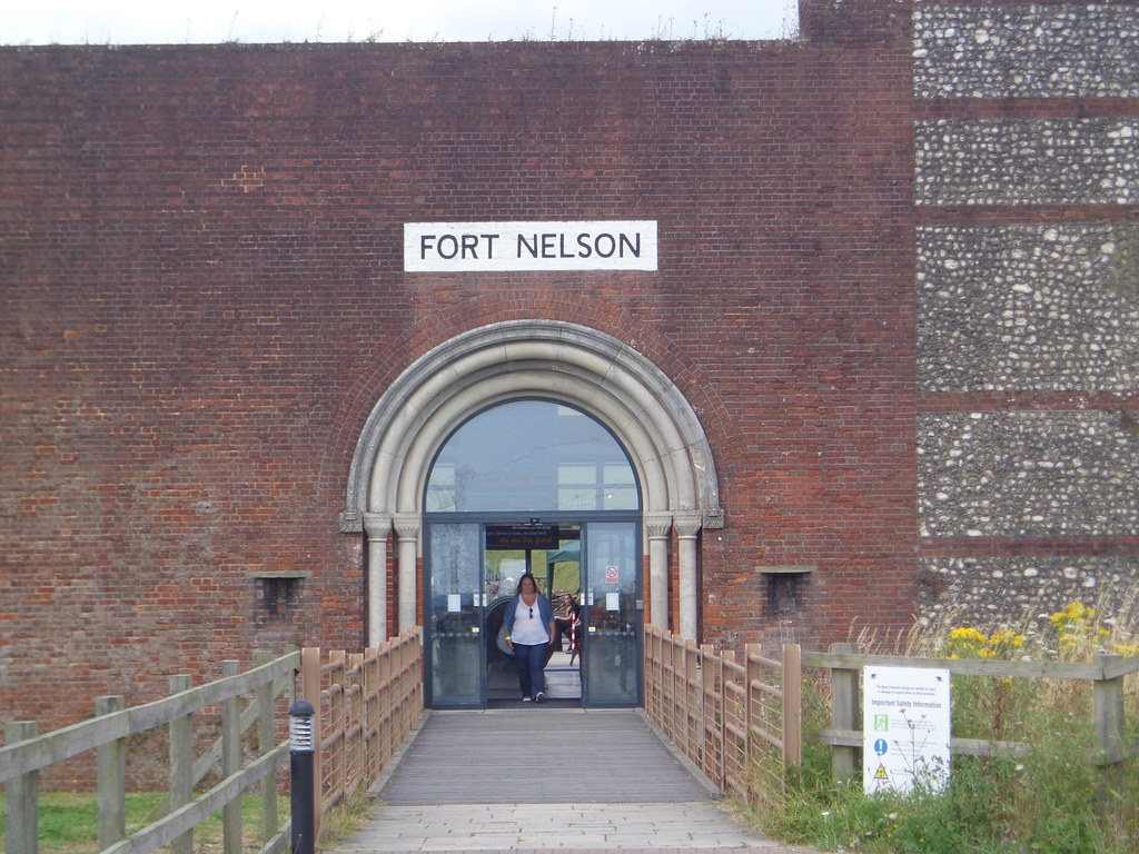 Fort Nelson, Portsmouth July 2016 The fortress is now a … Flickr