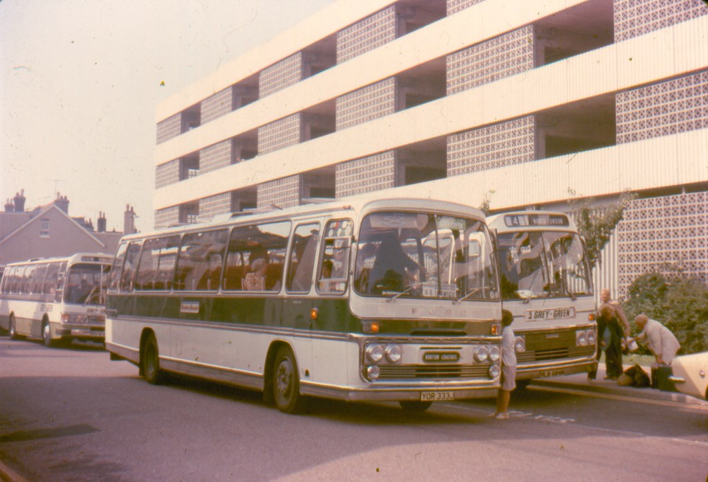 YOR333J Burton's of Brixham. Garfield Rd, Paignton. The Steley