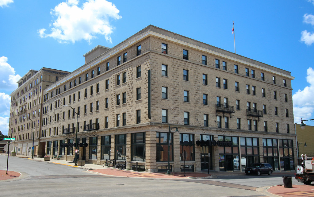 Wahkonsa Hotel Fort Dodge, IA The Wahkonsa Hotel was des… Flickr