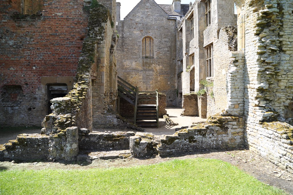 Kirby house Kirby house pauluk1234 Flickr