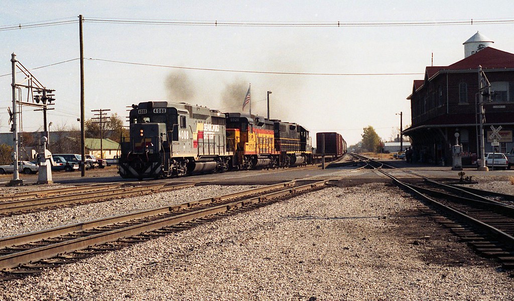 CSX 4088 Garrett, Indiana One of the more notable lashups… Flickr
