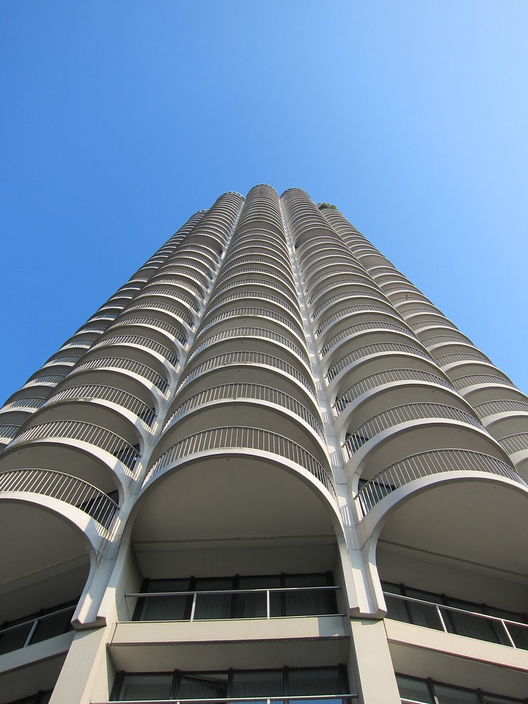Dorint Hotel Tower (restored 19801992, see tags for furth… Flickr