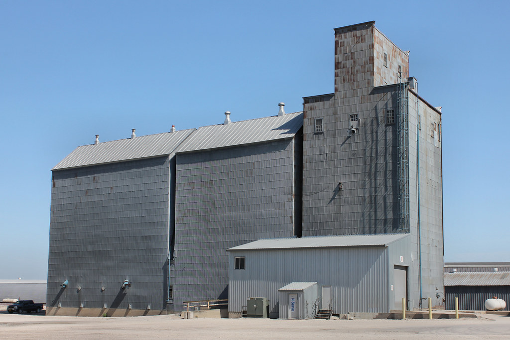 Farmers Elevator Bode, IA Tom McLaughlin Flickr