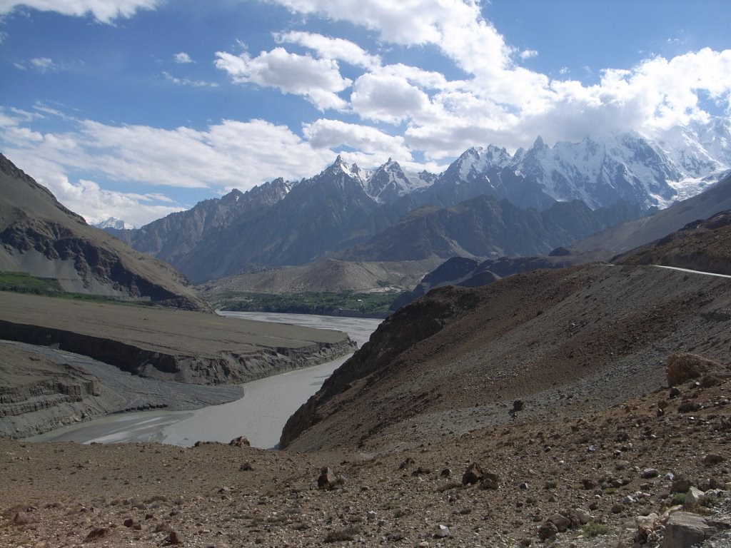 R0011426 KKH (Sost to Hunza) Akira Kurogane Flickr