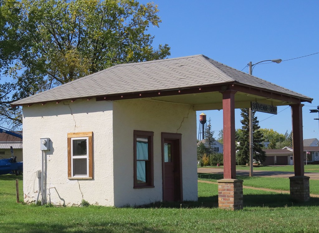 Regent Gas Station Regent, North Dakota Larry Myhre Flickr