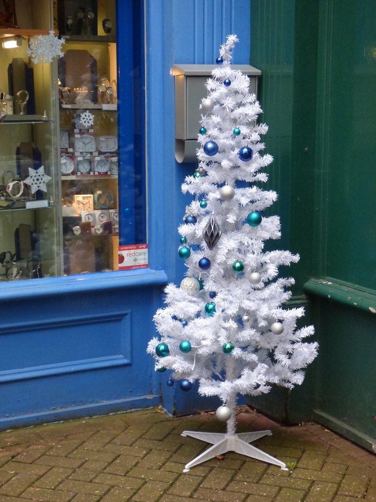 Victoria Passage, Stourbridge Christmas tree Heading up … Flickr