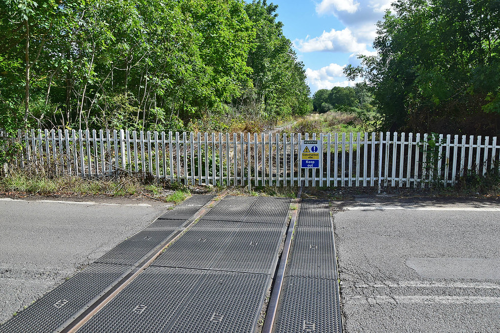 Claydon Station, Steeple Claydon 28 Aug 2015 Looking eas… Flickr