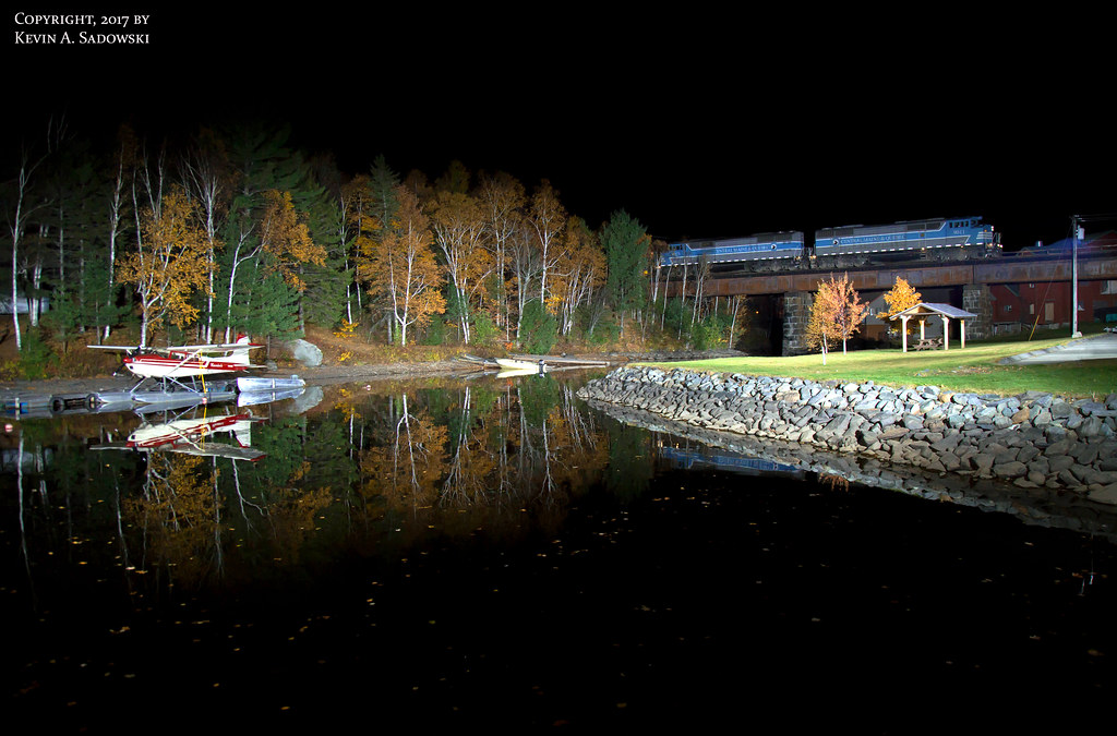 Greenville, Maine Westbound CMQ Job 1 rumbles over the Gre… Flickr