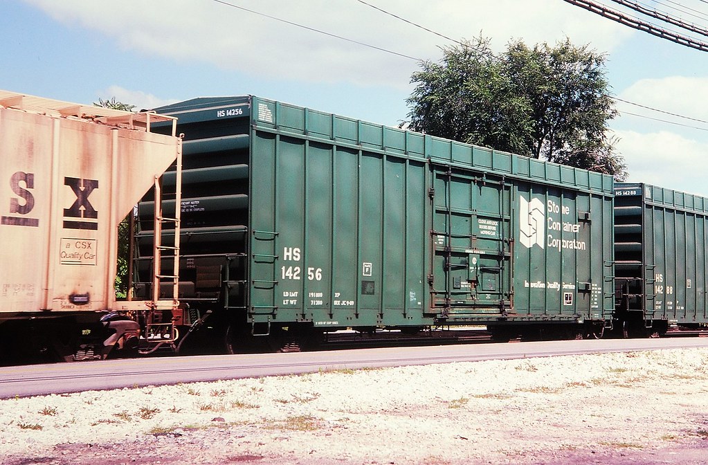 HS 14256 at Fostoria, OH HS 14256, Boxcar, EB at Fostoria,… Flickr