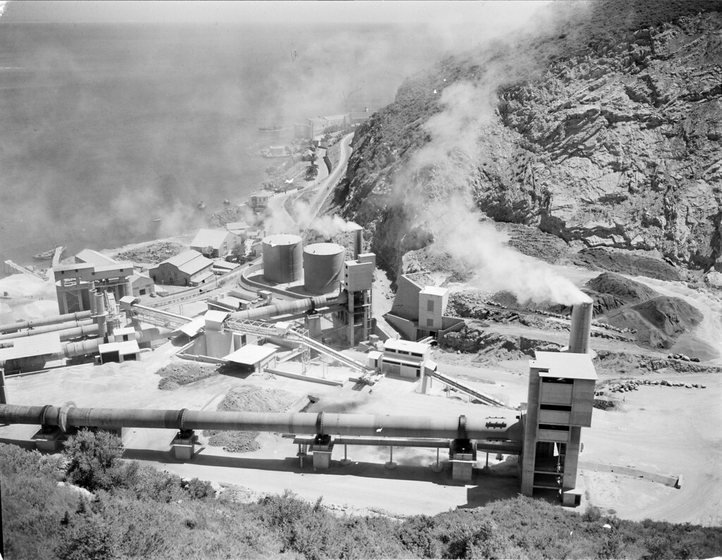 Fábrica Secil. Setúbal, Portugal Vista da Fábrica da Secil… Flickr