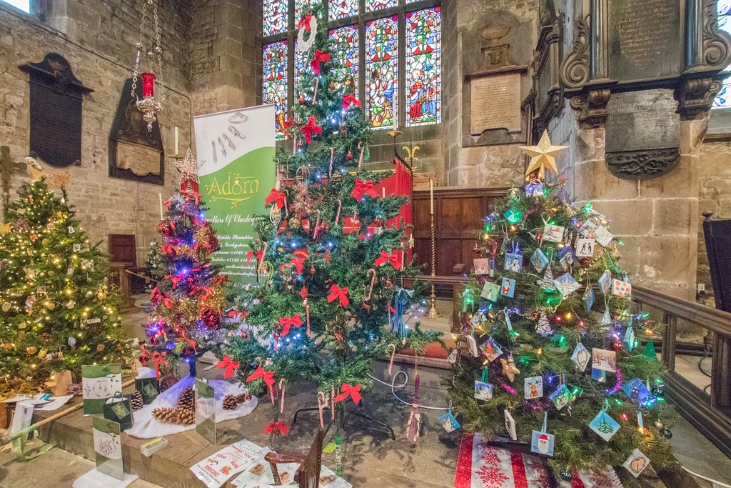 A Festival of Christmas Trees, Chesterfield "Crooked Spire… Flickr