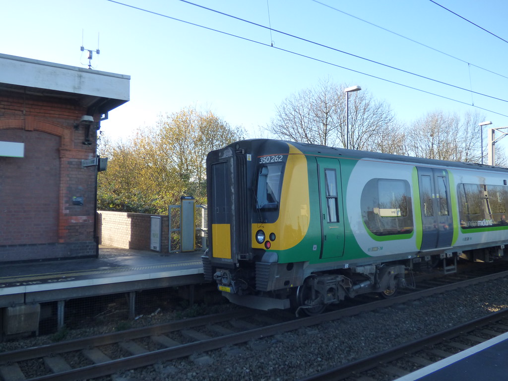 Tipton Station London Midland 350 262 I headed to Tipton… Flickr