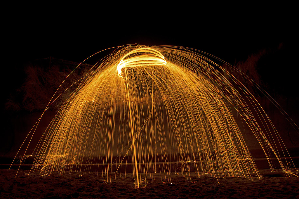 Steel Wool Painting 4/4 Using lit steel wool to create thi… Flickr