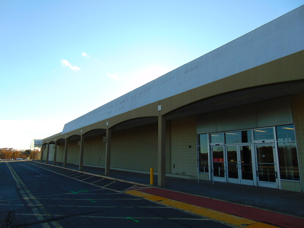 Abandoned Kmart (Cromwell, Connecticut) The buildings are … Flickr
