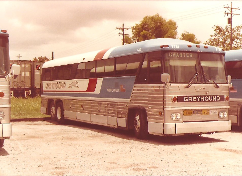 Greyhound 7761 MCI Lake Charles,LA. Photo Tom Langford Fred Reutzel