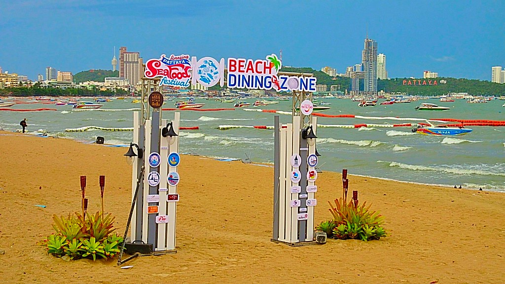 Pattaya Beach Road Seafood Festival David Herd Flickr