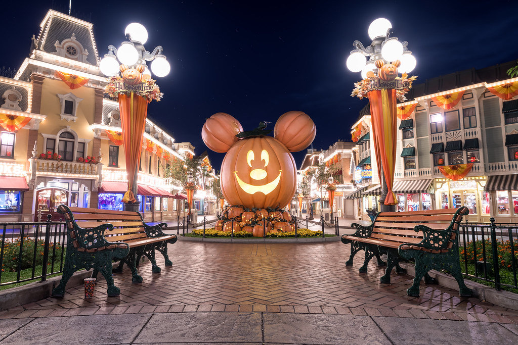 Happy Thanksgiving from Disneyland Trevor Aydelotte Flickr
