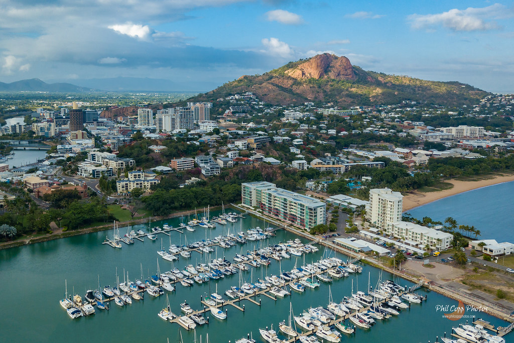 Elevation of Mount Louisa QLD, Australia Topographic Map Altitude Map