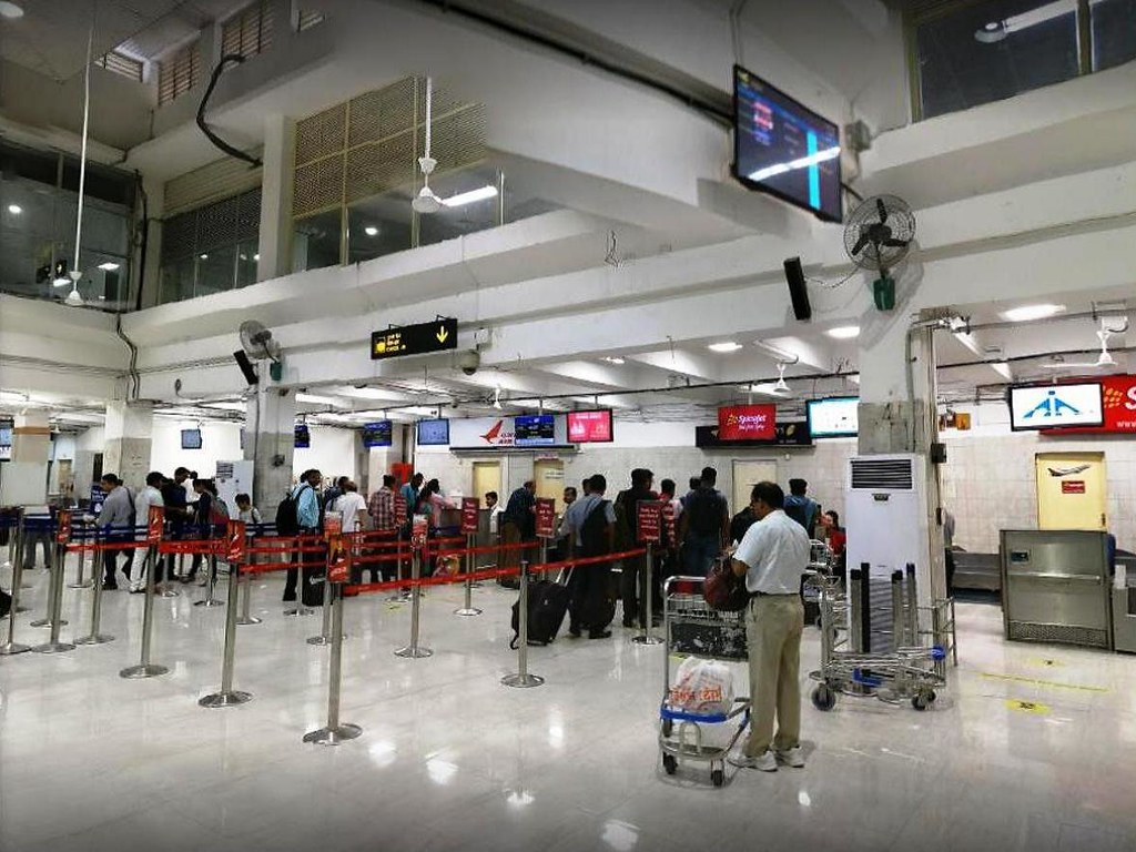 024. BAGDOGRA INTERNATIONAL AIRPORT BAGGAGE SCREENING,DR… Flickr