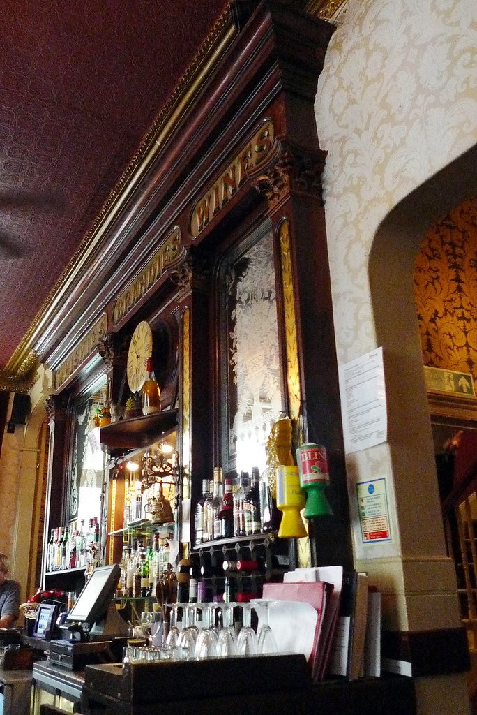 Pineapple, Kentish Town, NW5 The bar back of this north Lo… Flickr