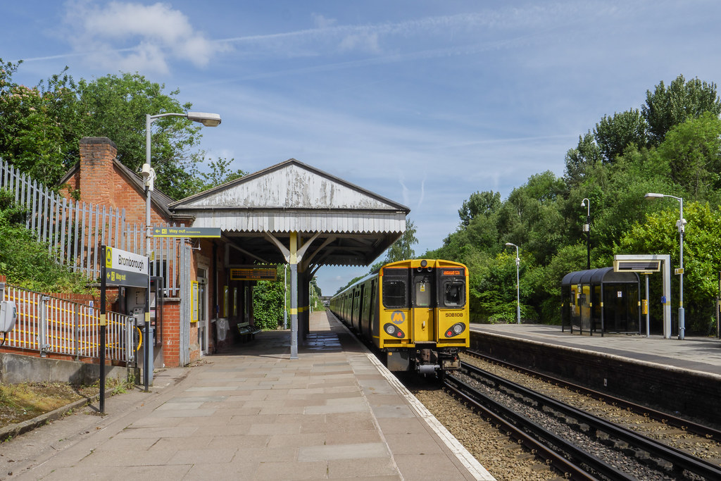 Bromborough Merseyrail EMU 508108 departs Bromborough on 2… Flickr