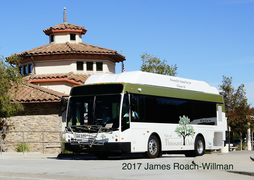 Thousand Oaks Transit 554055 2015 Gillig BRT CNG 29ft. De… Flickr