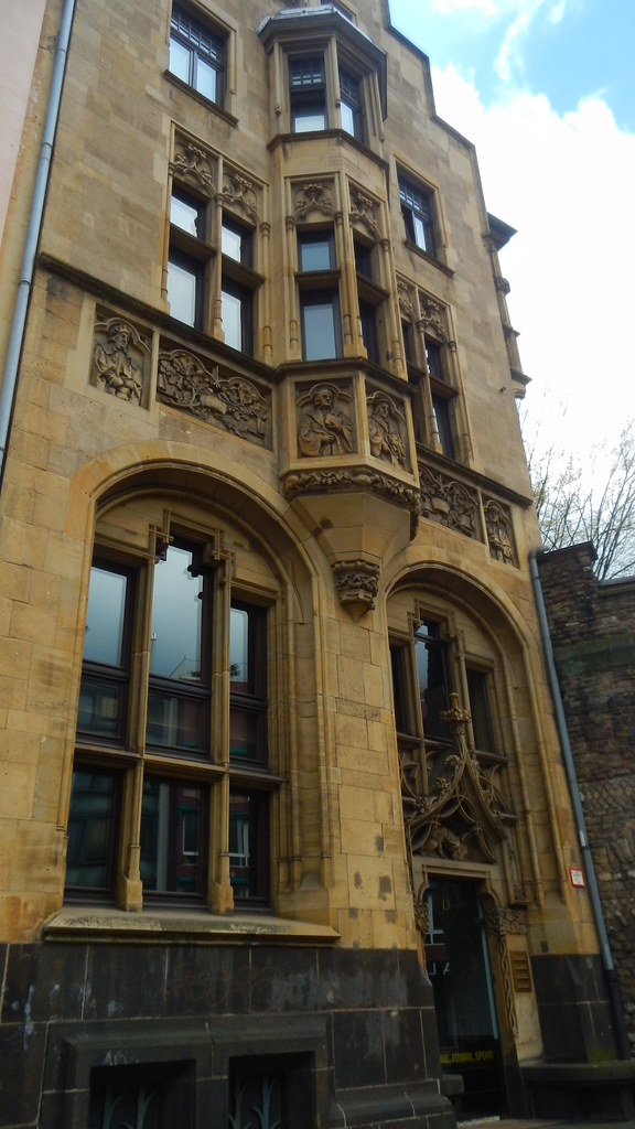 KÃ¶ln, house near Roman Tower [23.03.2014] Köln, house nea… Flickr