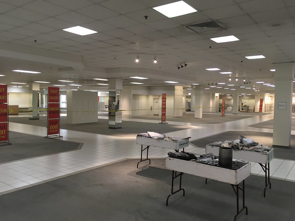 Closing Hudson's Bay Store closing sale at a Quebec City H… Flickr