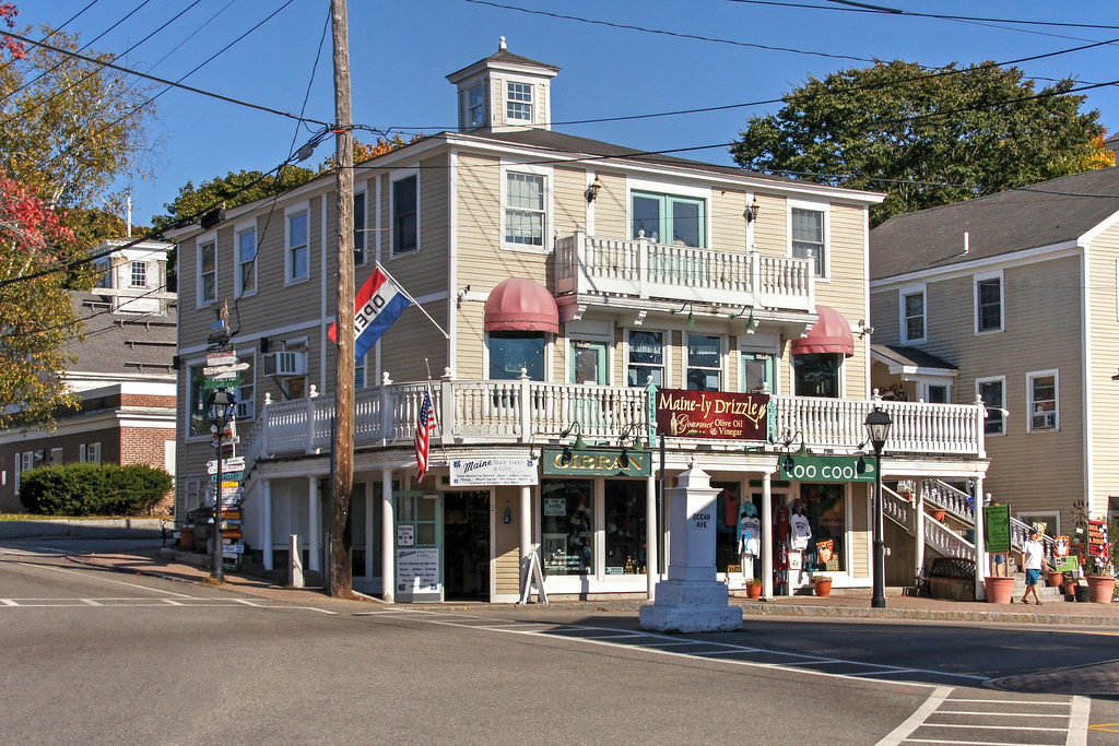 Shops at Dock Square & Ocean AveKennebunkport Maine 04956… Flickr