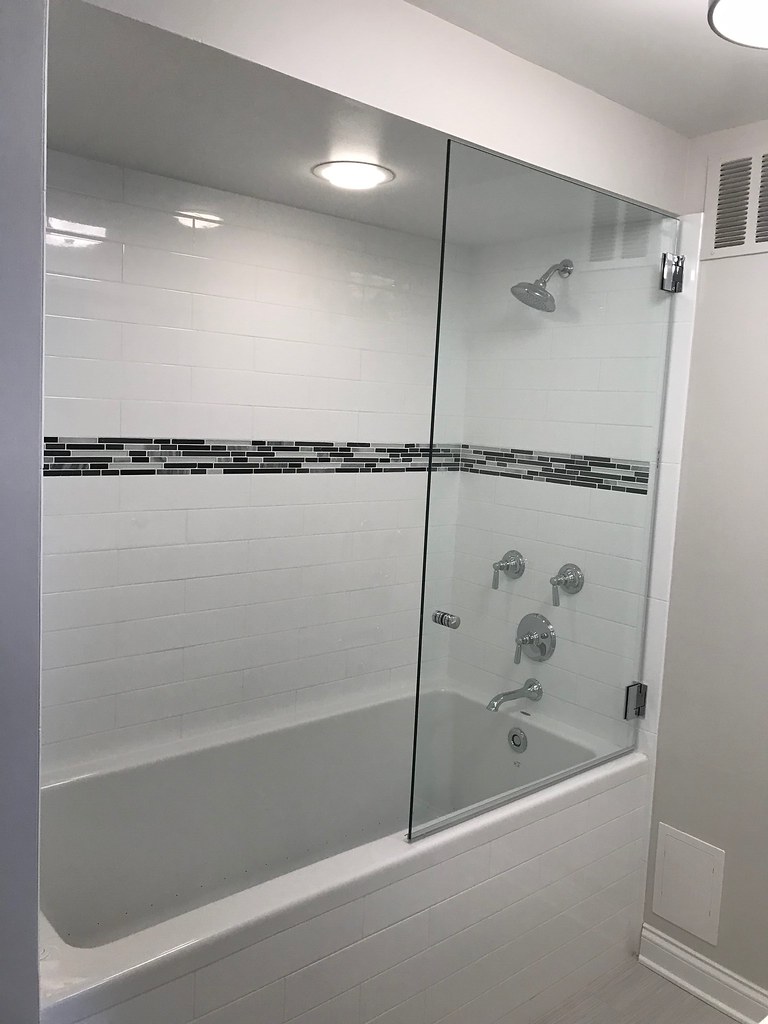 Frameless Shower Doors‎ & Custom Cut Glass Chicago Area