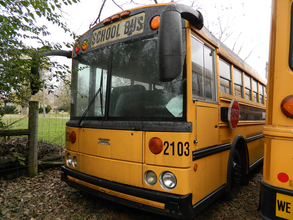 Eminence Independent Schools 2103 (3) Bus lot Eminence, … Flickr