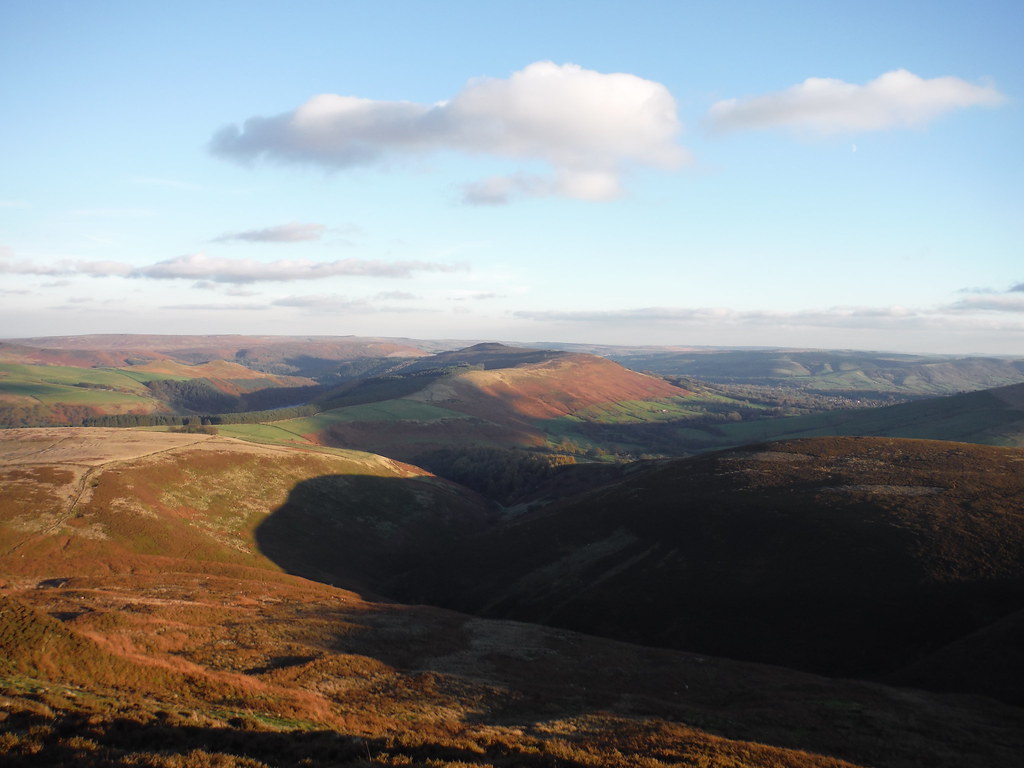 Wooler Knoll and Win Hill, Nether Moor Thomas Grabow Flickr