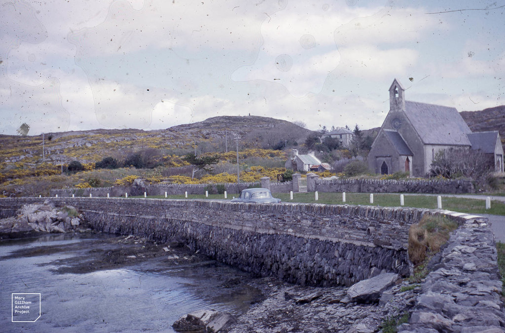 Church of the Altar. Gorse, sea. Toormore Crookhaven. Stre… Flickr