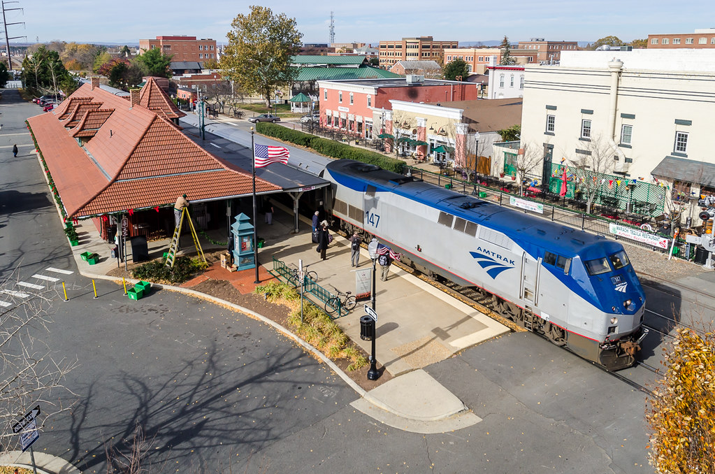 Amtrak Regional NB Manassas Amtrak's regional train serv… Flickr
