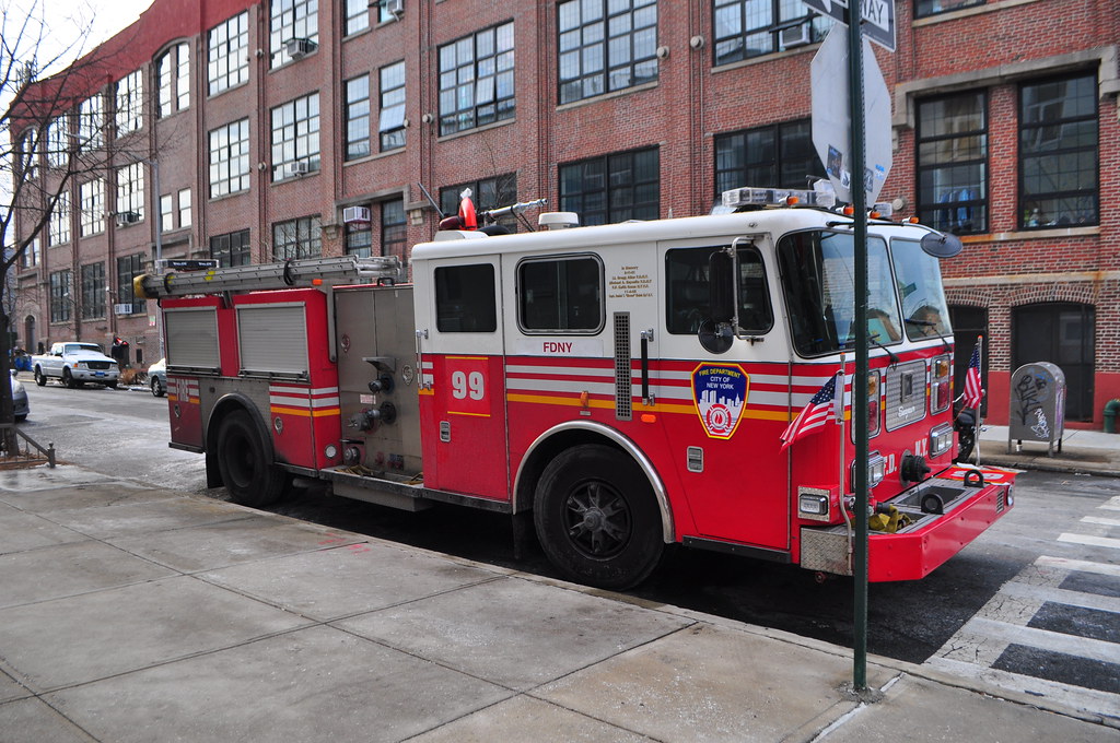 Metropolitan Fire Engine 1994 Seagrave ExFDNY Engine 242 … Flickr